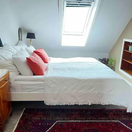 アパート 2br With Balconies And Art In Historical Area *