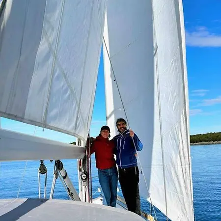 Appartement 2br With Balconies And Art In Historical Area Bergen