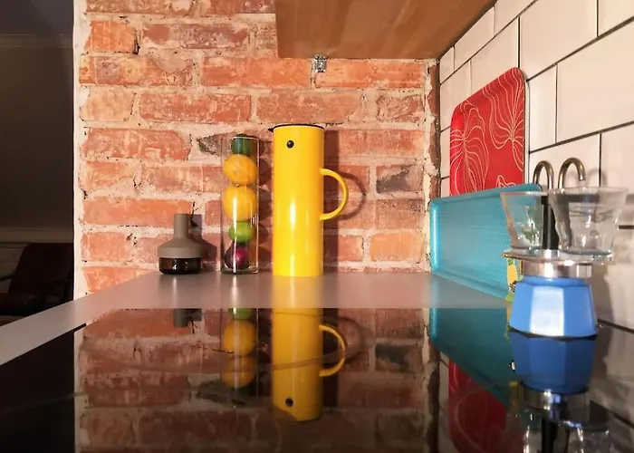 2br With Balconies And Art In Historical Area 베르겐