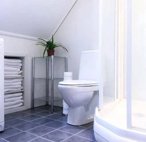 2br With Balconies And Art In Historical Area 아파트