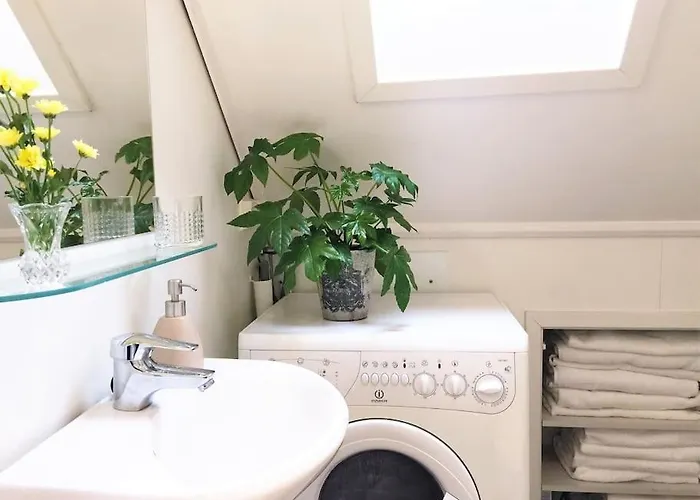 2br With Balconies And Art In Historical Area 아파트 *