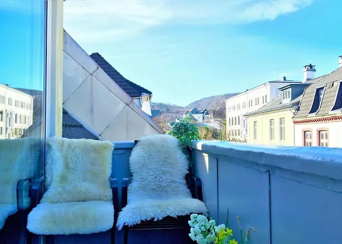 아파트 2br With Balconies And Art In Historical Area 베르겐